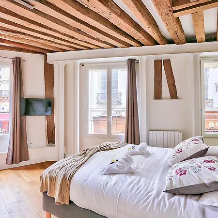 Luxury At Notre Dame *